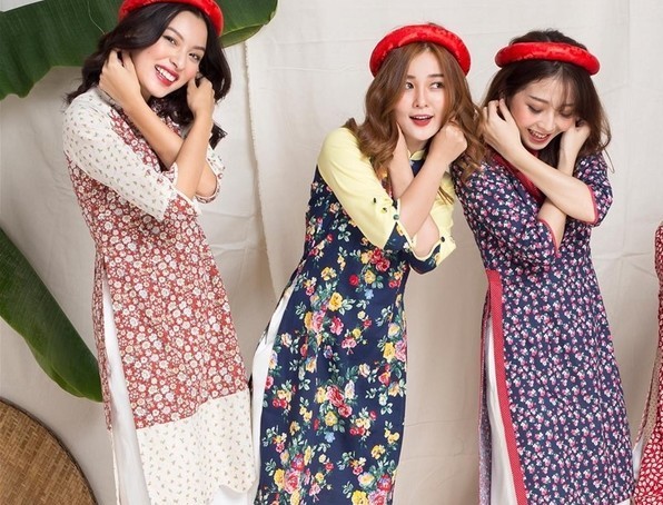 https://www.diamondflower.vn/storage/blogs/cach-phoi-do-di-choi-tet-cho-nu_1671181369.jpg