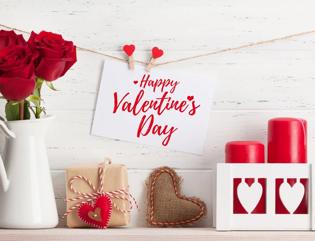 https://www.diamondflower.vn/storage/blogs/nen-tang-qua-gi-valentine_1673870665.jpg